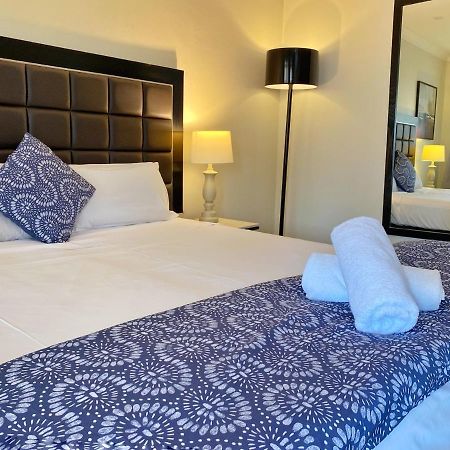 Almond Inn Тамуорт Экстерьер фото